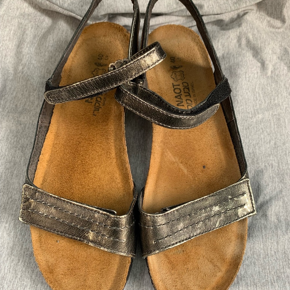 Naot sandals 40